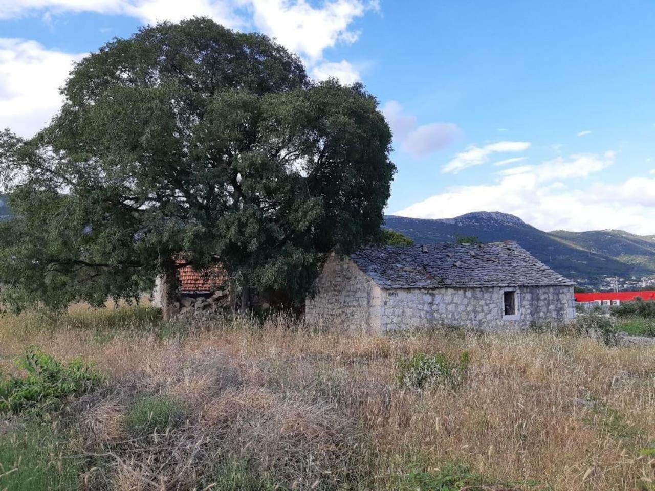 The Globetrotter'S Residence Kastel Novi Exterior photo